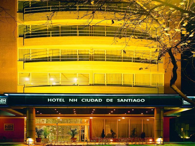 Отель Nh Ciudad De Сантьяго Экстерьер фото